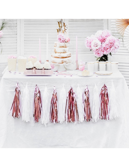 guirlandes a pompons anniversaire