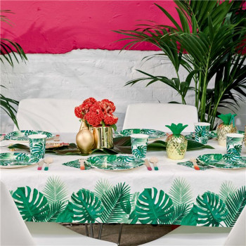 tropische Tischdecke aus Palmblättern