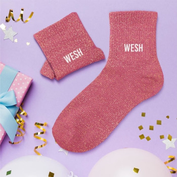 Chaussettes à paillettes roses « WESH » – cadeau fun et original | BelleFete.ch