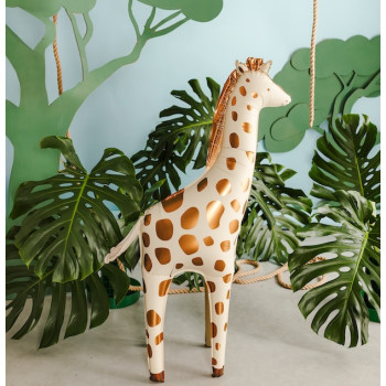 Riesiger 3D-Ballon aus Aluminium, der eine Giraffe im Stehen darstellt, zur thematischen Dekoration. 2