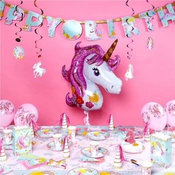 Decorazioni per feste con unicorni su www.https://bellefete.ch/it/ in Svizzera