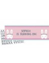 Riesiges rosa Banner zur Personalisierung des Hasenmädchens zum 1. Geburtstag