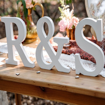 LETTRE S EN BOIS BLANC EN SUISSE 2